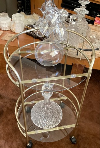Retro gold metal round drinks - gold,